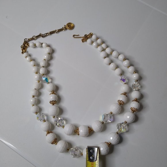 Vintage Lisner Plastic And Glass 2 Layer Bead Necklace - Picture 11 of 11